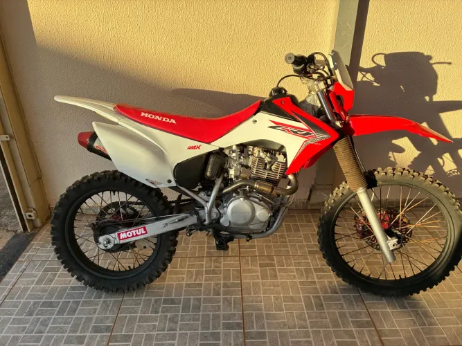 CRF 230 2014 NOVINHA E REVISADA