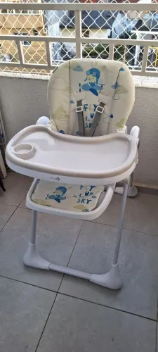 Cadeira de alimentação safety 1st