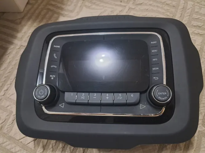 Radio original Jeep Renegade 2016 a 2019
