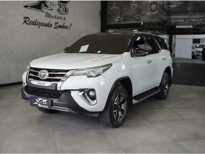 Toyota Hilux SW4 4X4 2.8 Diesel 2020