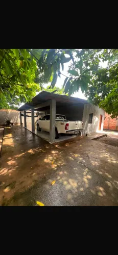 Casa na avenida de esquina Senador Hélio Campos 