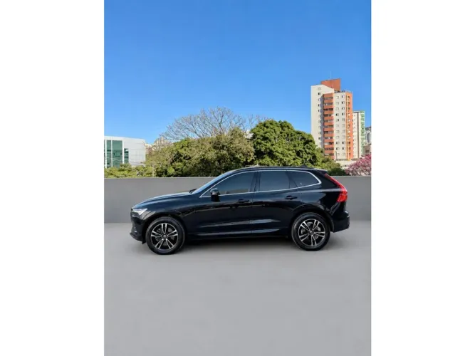 Volvo XC-60 XC 60 T-8 Híbrido Momentum 2.0 5P 2021