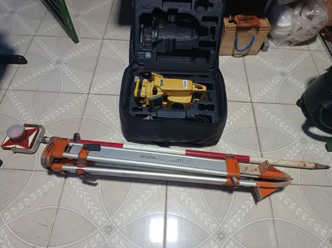ESTAÇÃO TOTAL TOPCON 255 W
