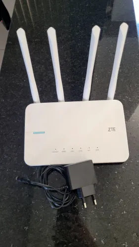 Roteadot Wi-fi ZTE Branco 4 Antenas Dual Band 2.4g/5g (Usado)