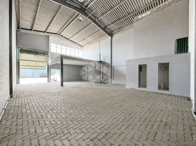 Depósito 181.5M² - para Alugar