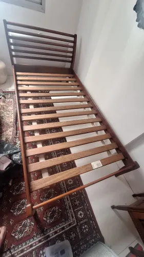 Cama solteiro madeira maciça Tok Stok 
