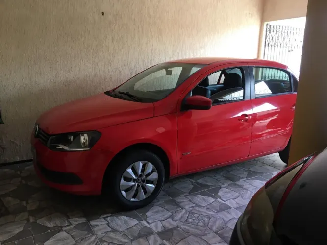 Volkswagen Voyage 1.0/1.0 City MI Total Flex 8V 4P 2013