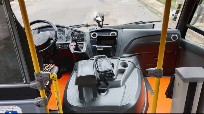 Micro ônibus Vollare Flay9