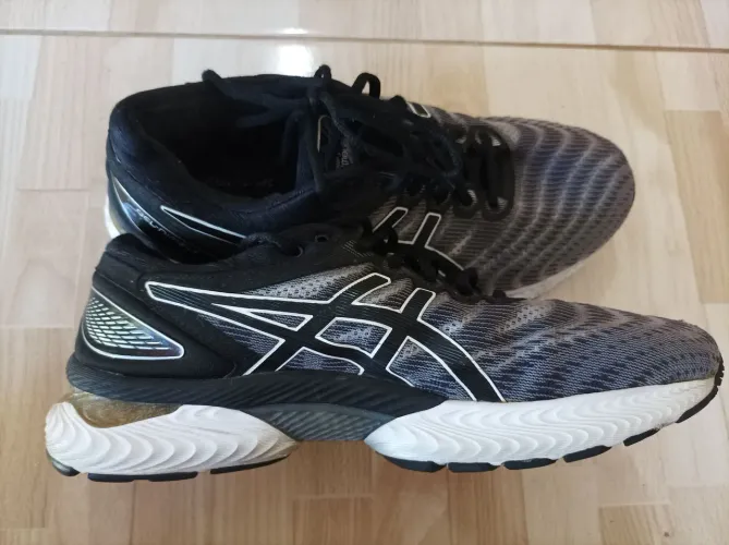 Tênis Asics gel Nimbus 22 
