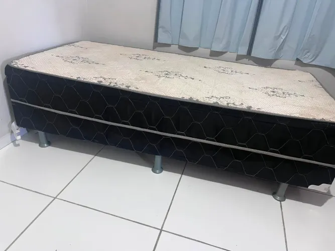 Cama box