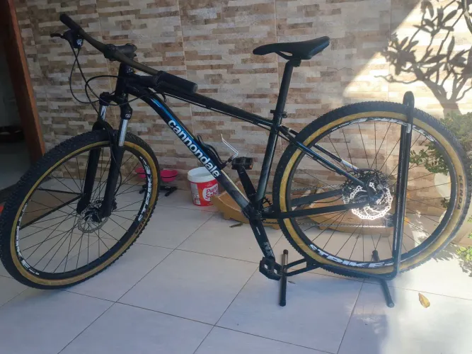 Bike Cannondale trail aro 29