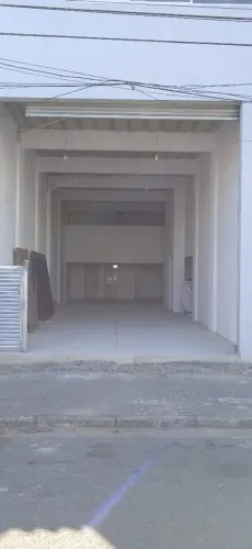LOJA, V. De Carvalho, 140m2 e mezanino