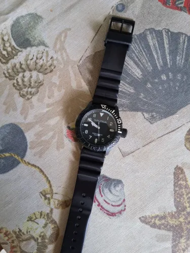 2 relógios NAUTICA E ADIDAS