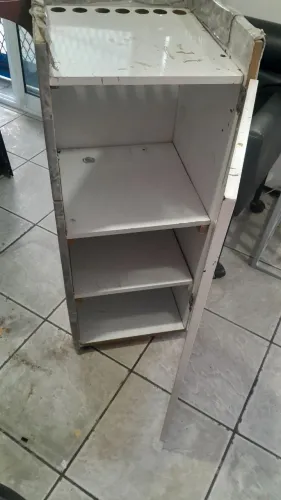 Carrinho auxiliar de salao