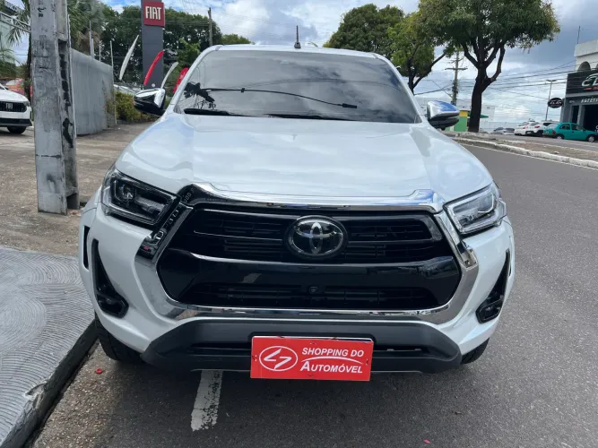 Toyota Hilux CD SRX Plus 4X4 2.8 TDI Die. Aut. 2024