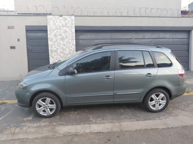 Volkswagen Spacefox 1.6/ 1.6 Trend Total Flex 8V 5P 2010