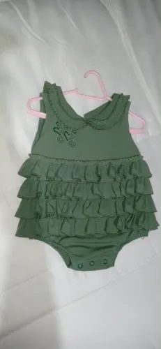 Body Novo feminino serve ate 12 meses