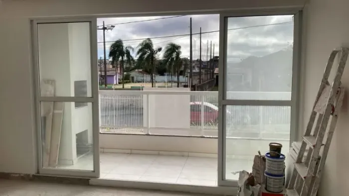 Porta de alumínio com vidro