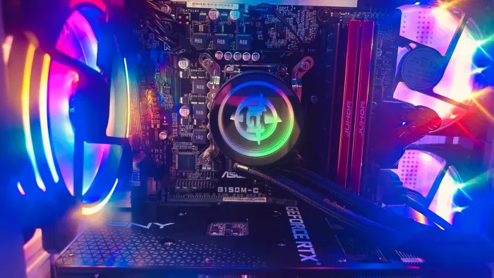 Placa mae B150M-C + i7 7700 - 3.60GHz ate 4.20GHz
