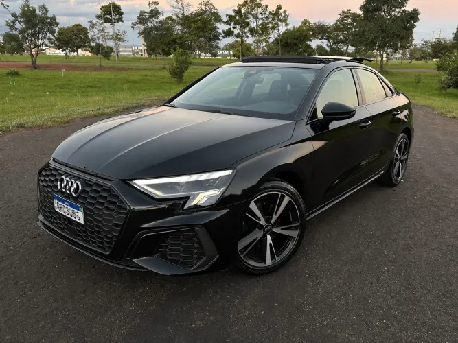 Audi A3 Sed. Perform. Black 2.0 TFSI S-tronic 2023