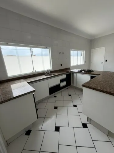 Casa em Condomínio para Locação em Votorantim, Itapeva, 3 dormitórios, 3 suítes, 4 banheir