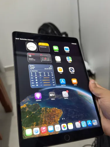 K1380 SIMフリー　iPad Air3 64GB ipad air 3 64gb