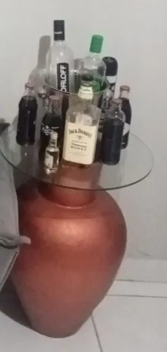 Barzinho ou mesinha multiuso 