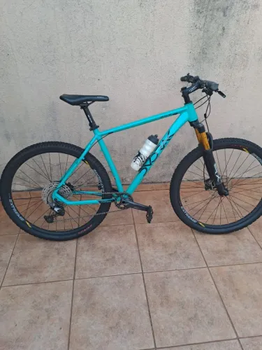 Bike MTB DVOK suspensão a Ar shimano deore