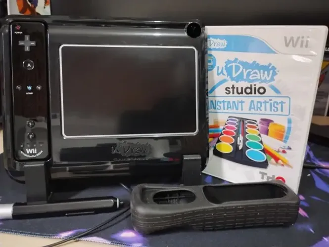 uDraw game tablet com controle Wii capinha e o jogo uDraw studio.