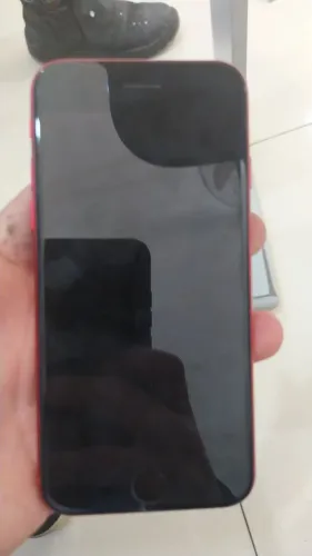 IPHONE 8 TODO BOM BATERIA 70% E TROCAR CAPA DO FUNDO