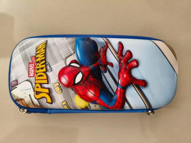 Material escolar Spiderman