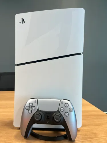 Console PS5 slim 1TB
