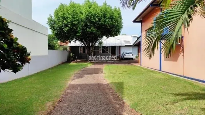 Comercial à venda 3 Quartos, 1 Suite, 800M², Centro, Novo Sarandi - PR