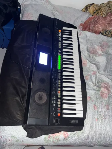 Vende-se teclado psr s650