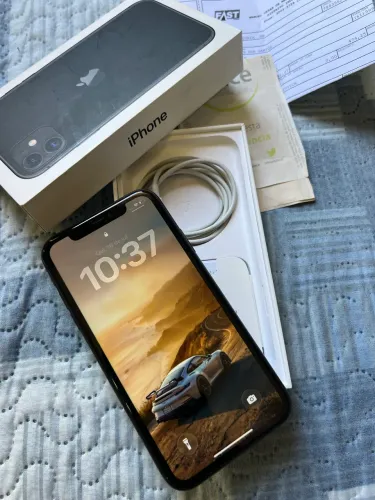iPhone 11 64GB Preto Nacional - Seminovo - Troco e Parcelo 12x