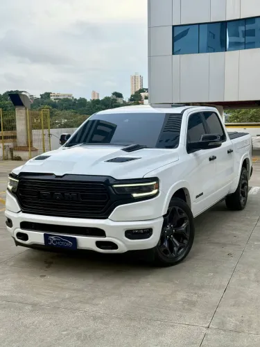 Ram 1500 Limited Night Edition 5.7 4X4 Aut. 2024