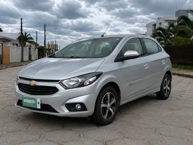 Chevrolet Onix Hatch LTZ 1.4 8V Flex Mec. 4P 2018
