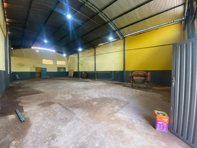 Barracão comercial para locação no Conde do pinhal