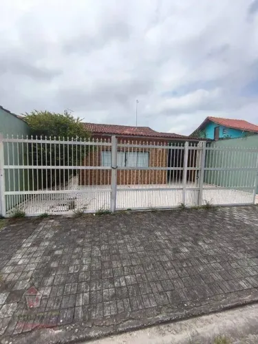 Casa isolada 100 metros da praia 4 quartos para alugar definitivo pacote, 120 m² por R$2.5