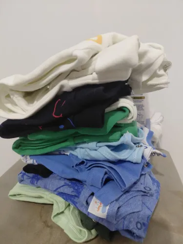 Roupas de bebe menino semi-nova P M e G
