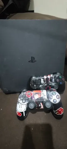 PS4 slim 