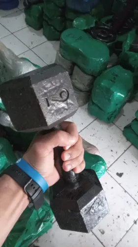 Halter 9kg Novo Sextavado Profissional Pintado - Preço por 1 Unidade
