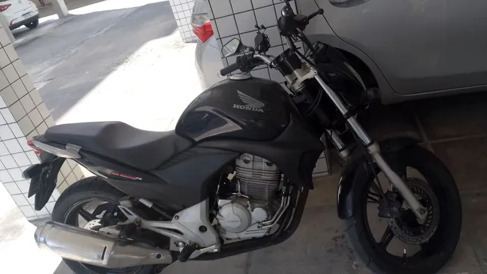 CB300