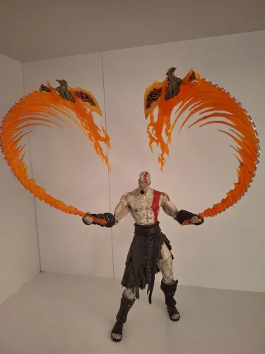 Figura De Ação Kratos God Of War Neca 18cm