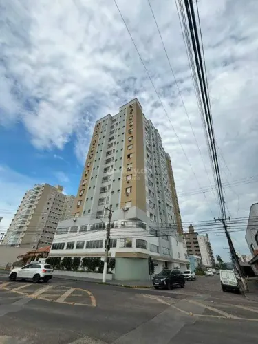 Apartamento para aluguel, 3 quartos, 1 suíte, 1 vaga, Centro - Tubarão/SC