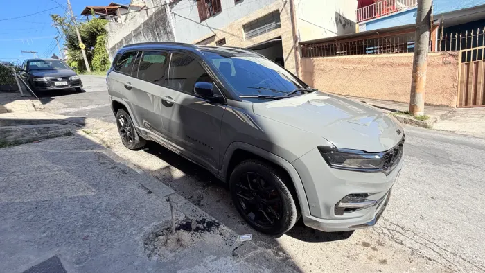 Jeep Commander Black Hurricane 2.0 4X4 TB AUT 2025
