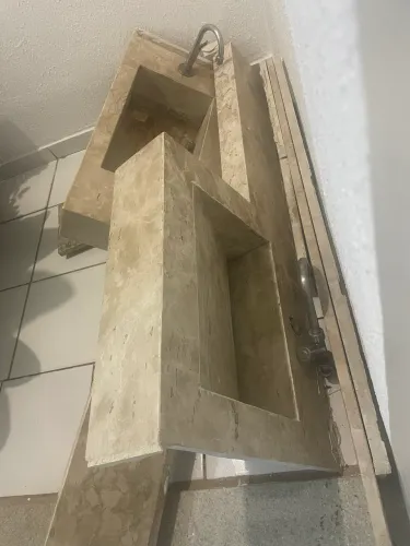 Vendo 2 Pias de Mármore (Pagamento pix/cartão/espécie)