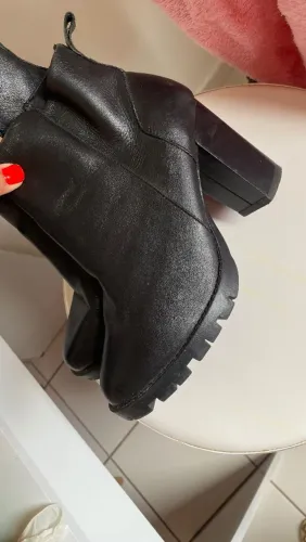 Bota de Couro Constance