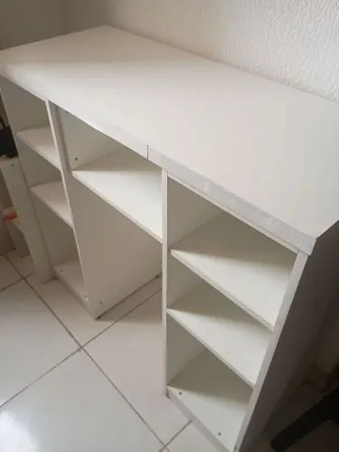 Vendo esse balcão multiuso no valor de 100 reais, não faço entrega moro lago azul 