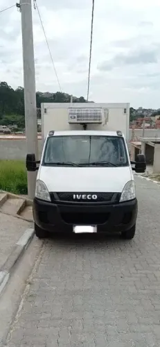 IVECO 35S14 BAÚ REFRIGERADO - 2015